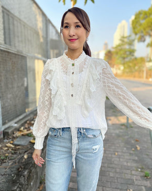 Italy 🇮🇹 Elegant Lace Top