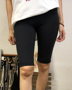 Black cycling pants