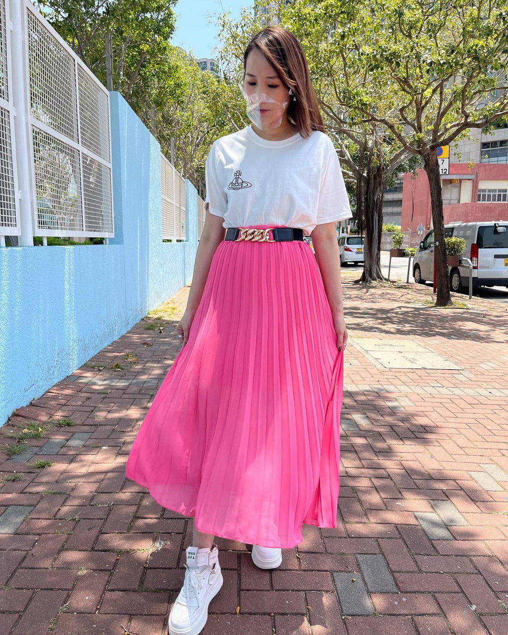 Italy 🇮🇹 Pink Skirt with Chain Belt