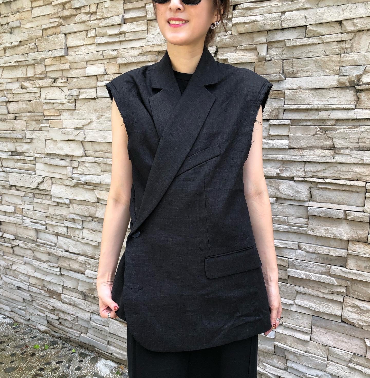 Black Sleeveless Jacket