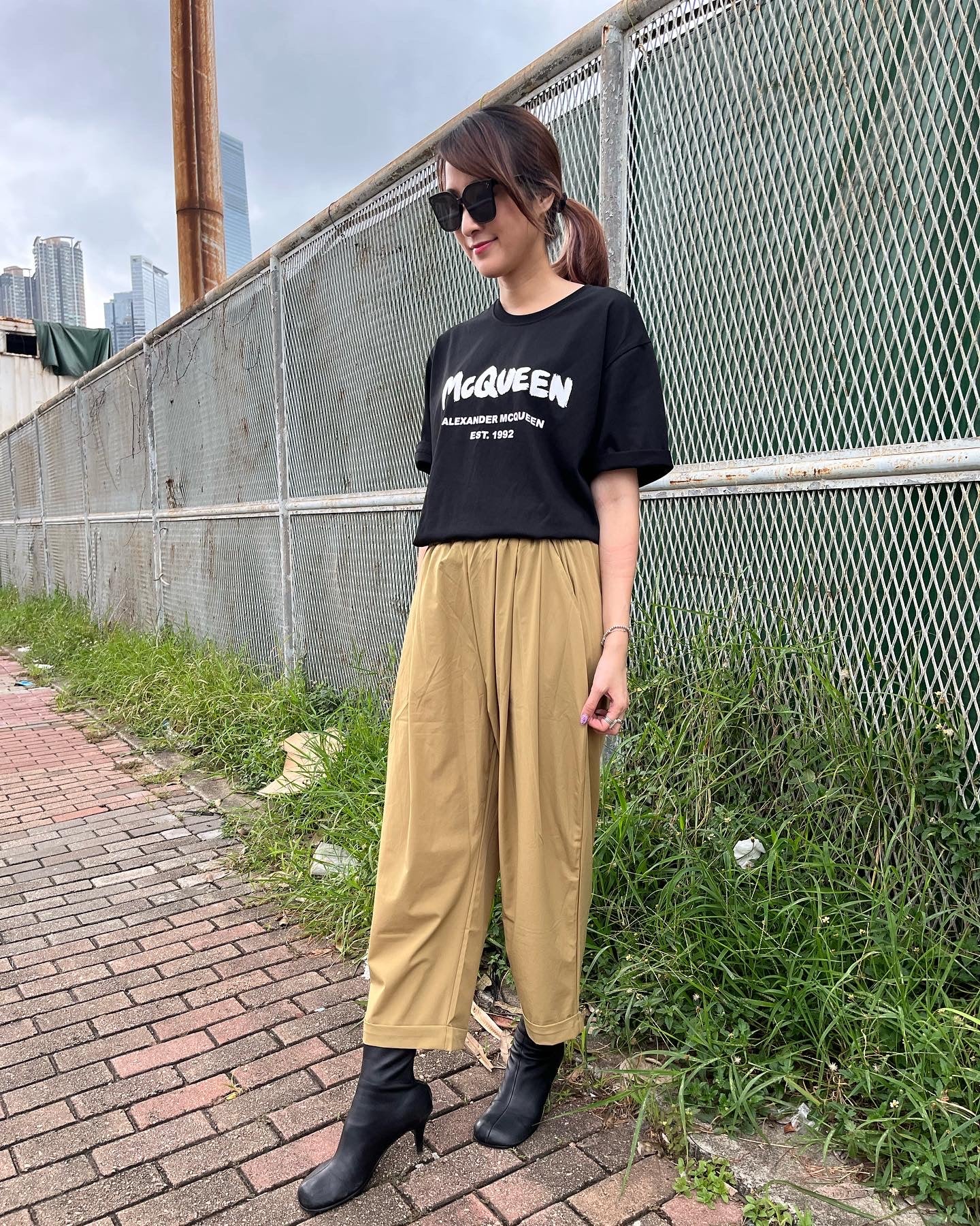 3D Cut Pants