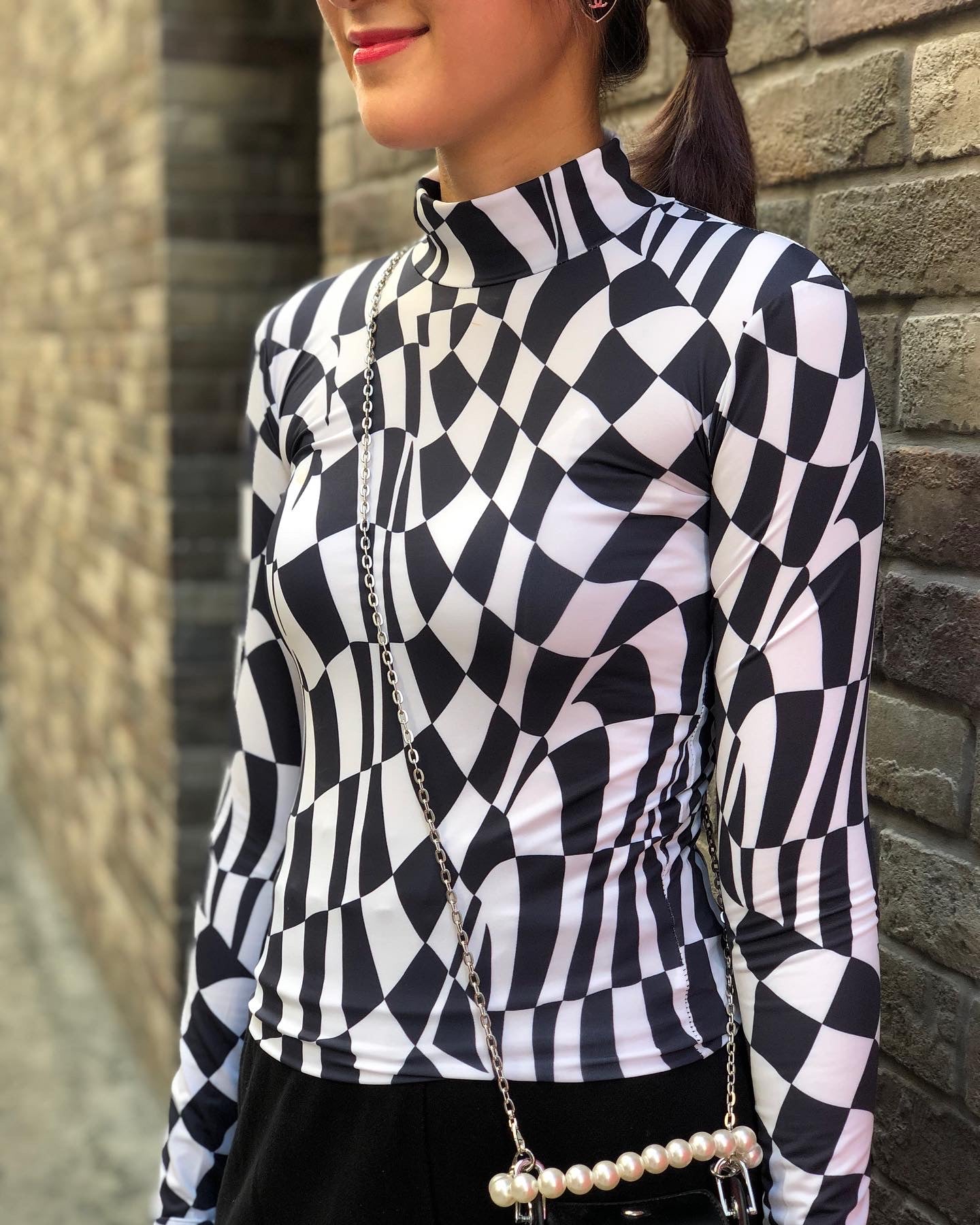 Irregular Checker Top