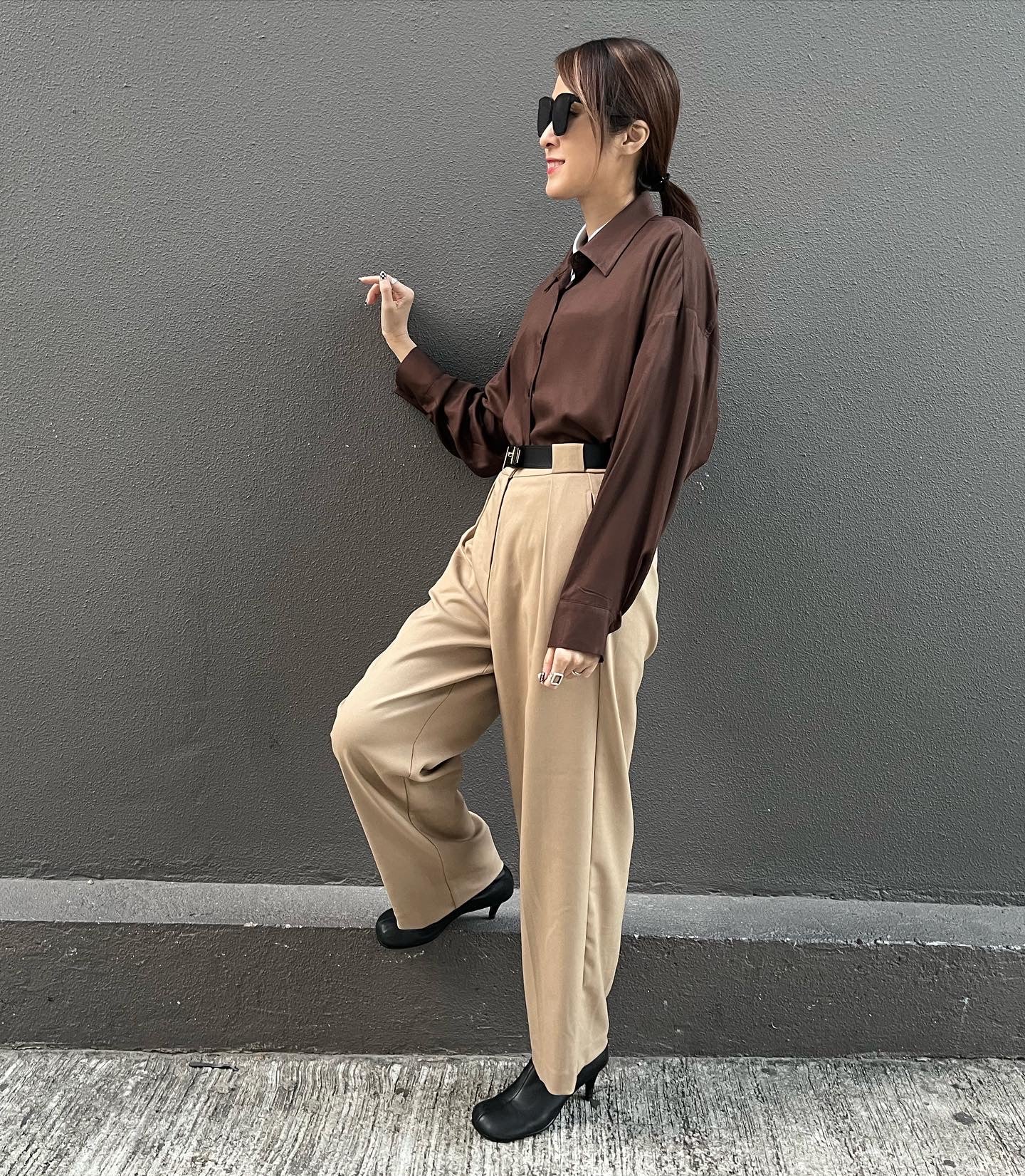 Beige Pants With Belt Set